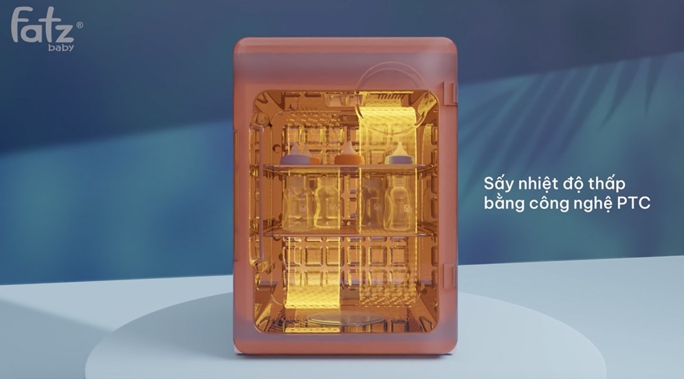 Máy tiệt trùng fatz King 2 áp dụng công nghệ sấy PTC ở nhiệt độ 70ºC
